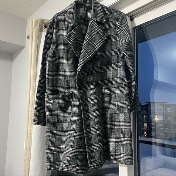 NWOT Shein gray black plaid coat, Size Extra small, jacket, women, pocket - Picture 3 of 5